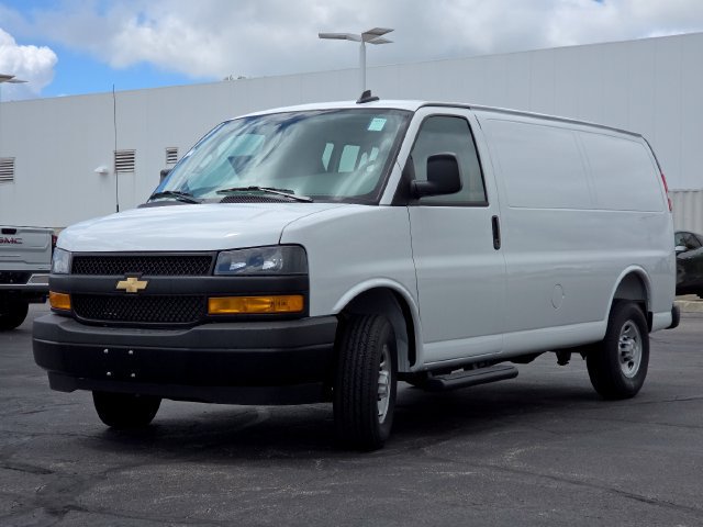 New 2025 Chevrolet Express 3500 w/ Driver Convenience Package RWD image 14