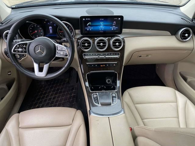 Used 2021 Mercedes-Benz GLC 300 image 9