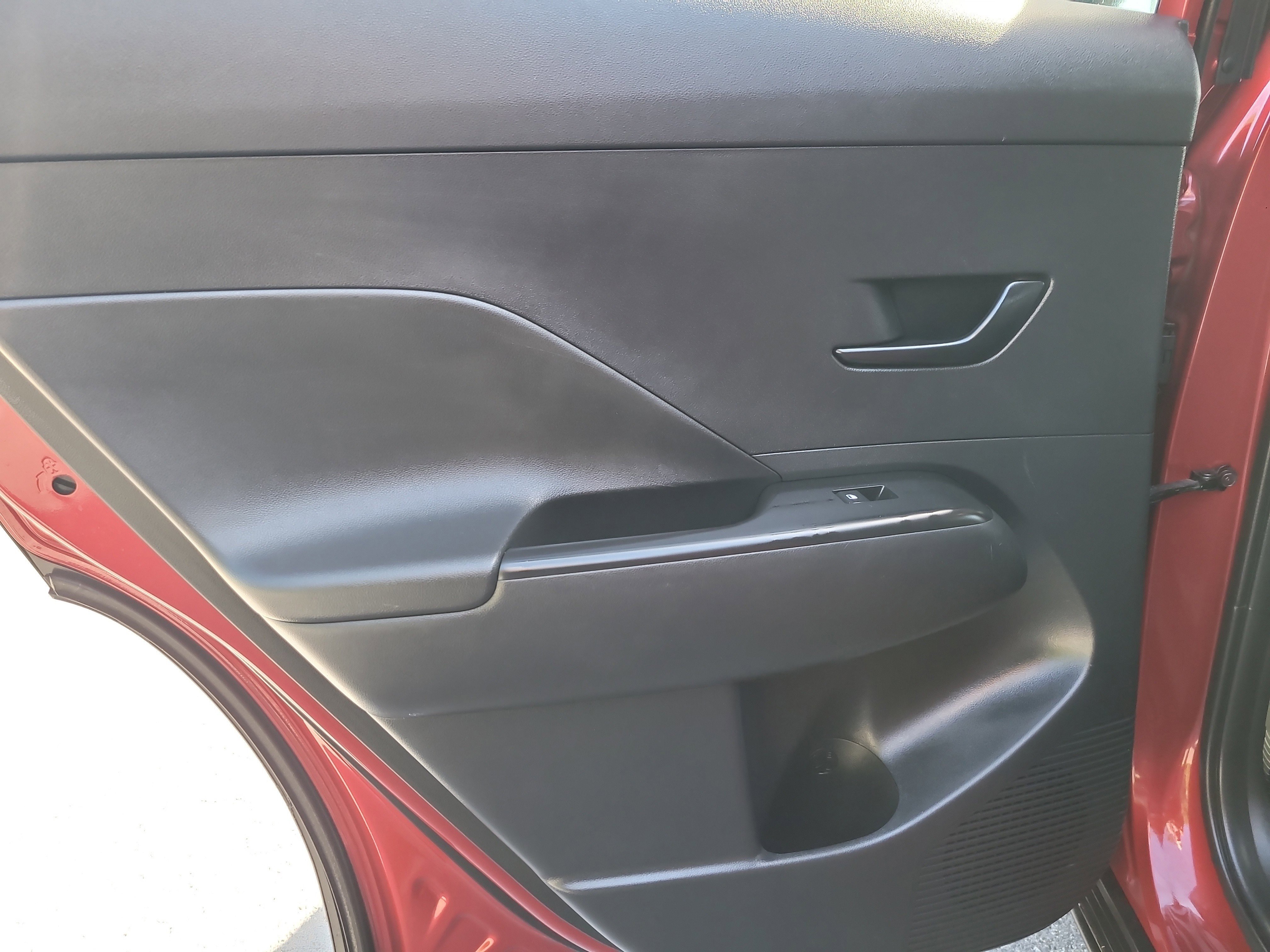 Used 2024 Hyundai Kona SEL image 11