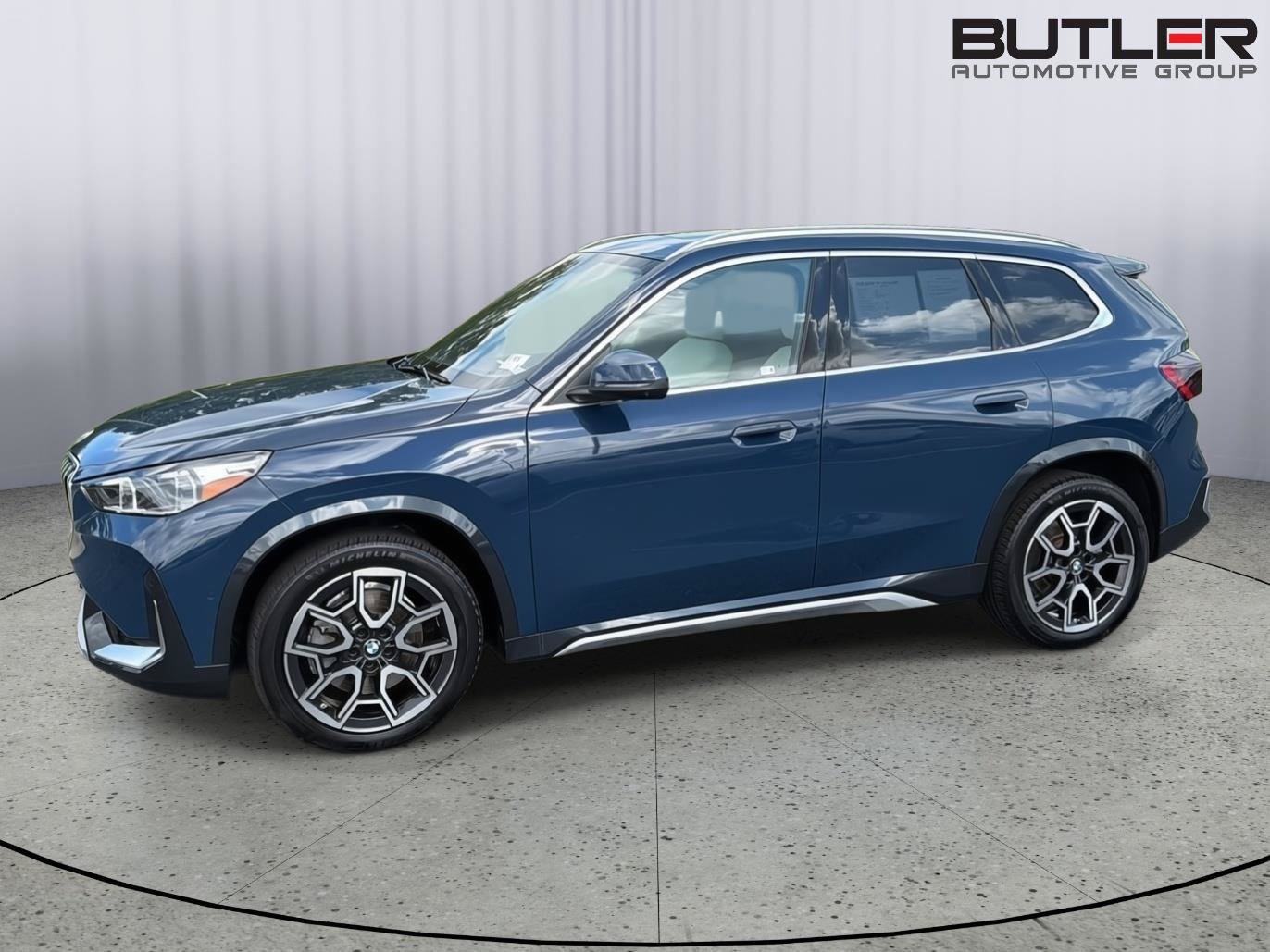 Used 2026 BMW X1 xDrive28i w/ Technology Package AWD/4WD image 3