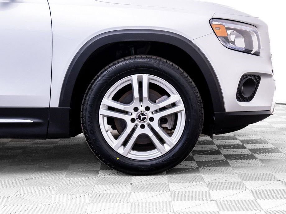 Used 2021 Mercedes-Benz GLB 250 4MATIC w/ Premium Package image 36
