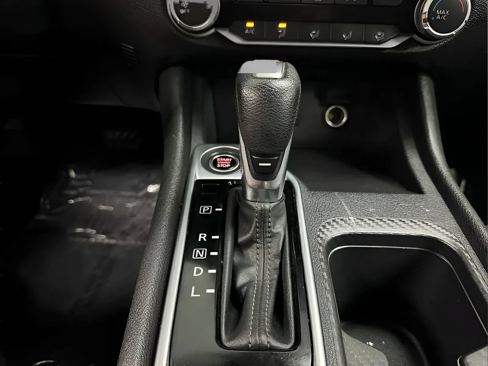 Used 2022 Nissan Sentra SV FWD image 19
