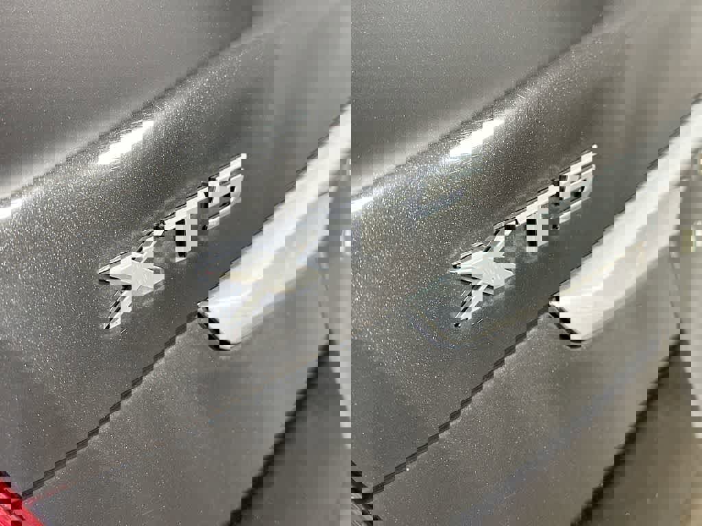 Used 2017 Cadillac XT5 Luxury w/ Driver Awareness Package AWD/4WD image 7