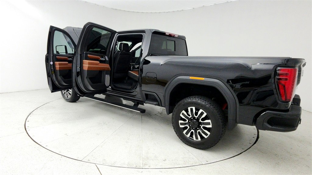 Used 2025 GMC Sierra 2500 Denali Ultimate image 11
