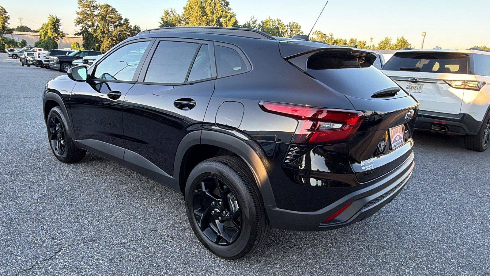New 2026 Chevrolet Trax LT w/ Driver Confidence Package FWD image 10
