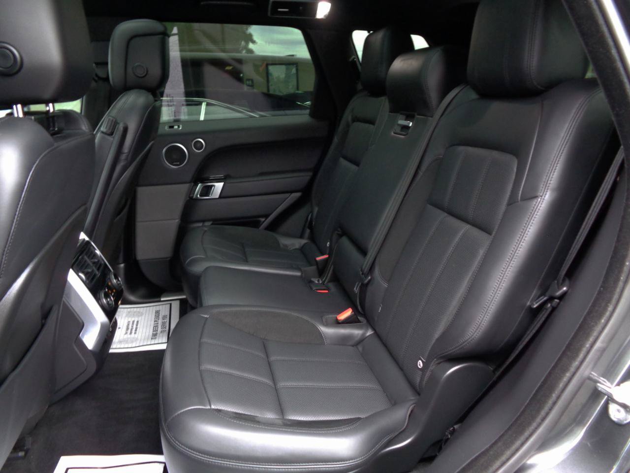Used 2022 Land Rover Range Rover Sport HST AWD/4WD image 17