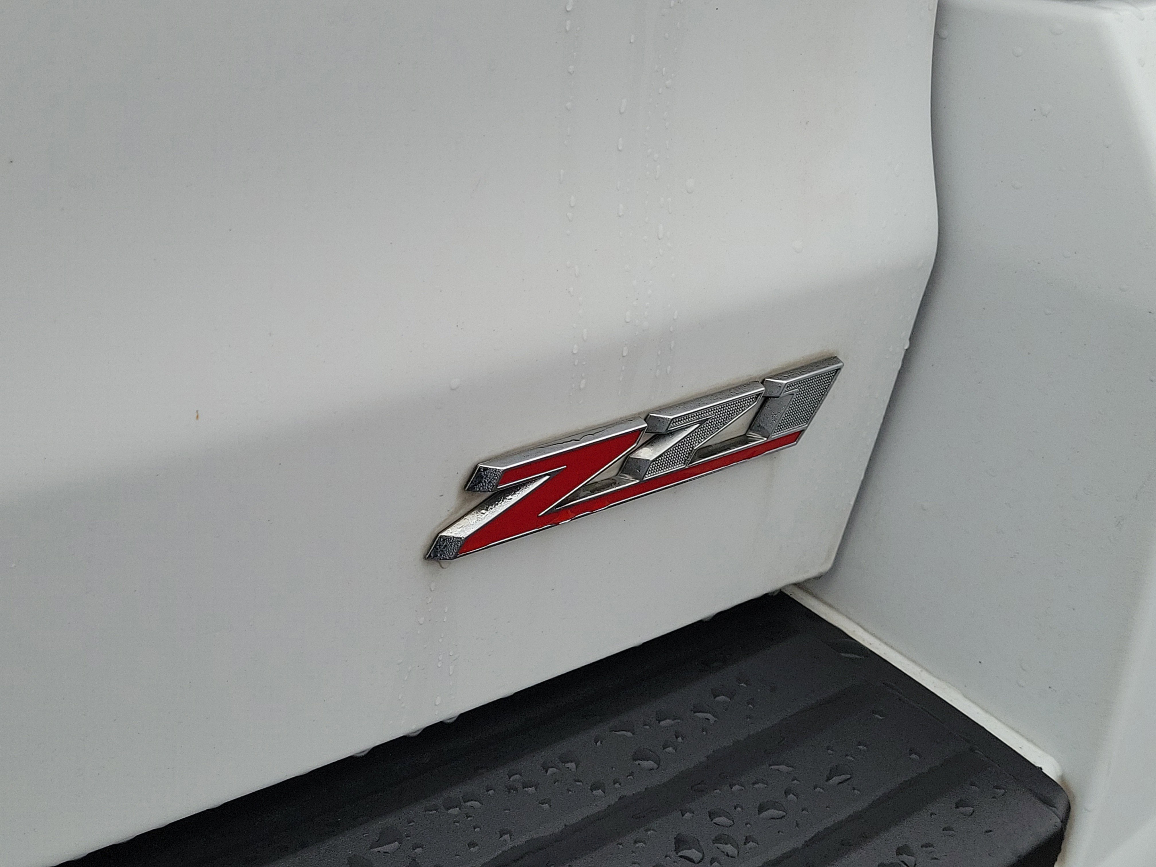 Used 2019 Chevrolet Suburban LT image 10