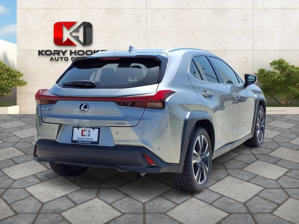 Used 2021 Lexus UX 250h w/ Accessory Package (Z2) AWD/4WD image 3