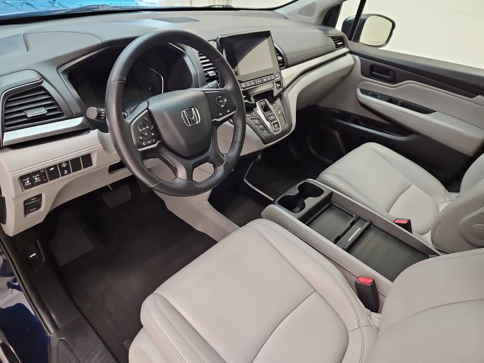 Certified 2023 Honda Odyssey EX-L image 2