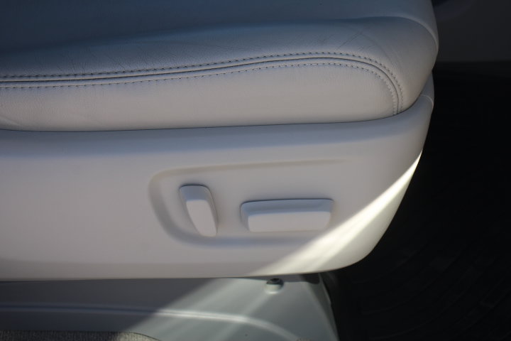 Used 2013 Toyota Sienna XLE FWD image 20