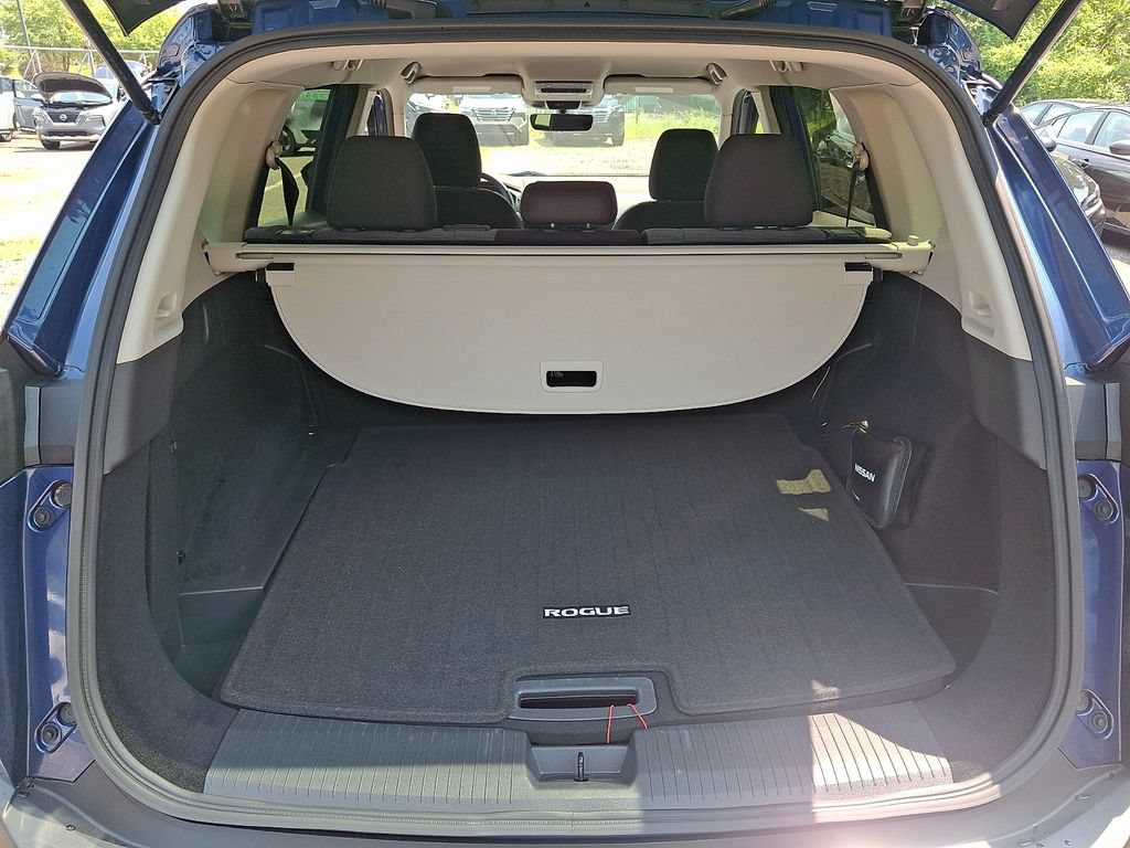 Certified 2023 Nissan Rogue SV AWD/4WD image 29