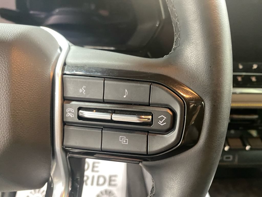 Certified 2024 Chevrolet Colorado ZR2 w/ Safety Package AWD/4WD image 21