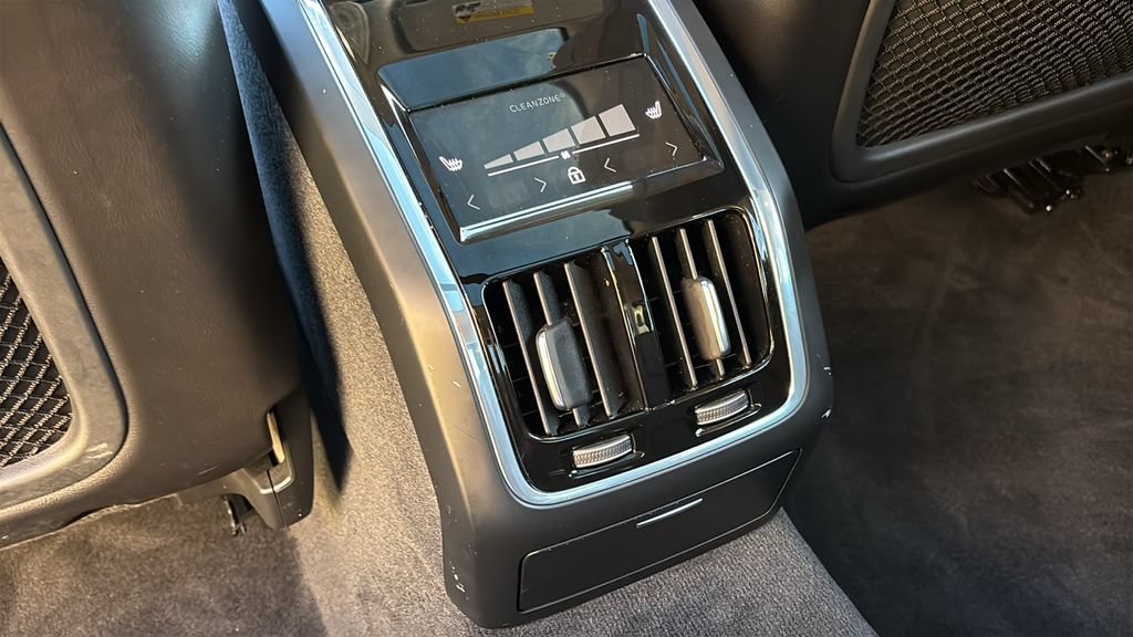 Certified 2023 Volvo S90 B6 Plus AWD/4WD image 9