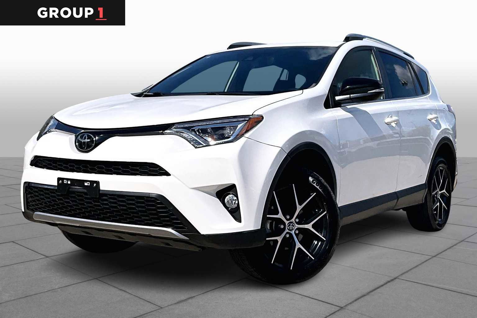 Used 2018 Toyota RAV4 SE