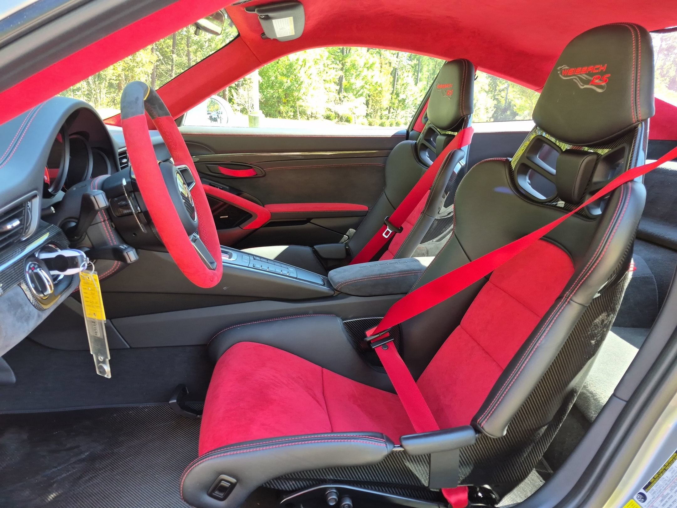 Certified 2018 Porsche 911 GT2 RS RWD image 5