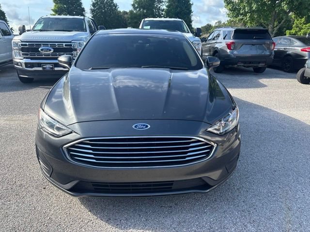 Used 2020 Ford Fusion SE FWD image 2