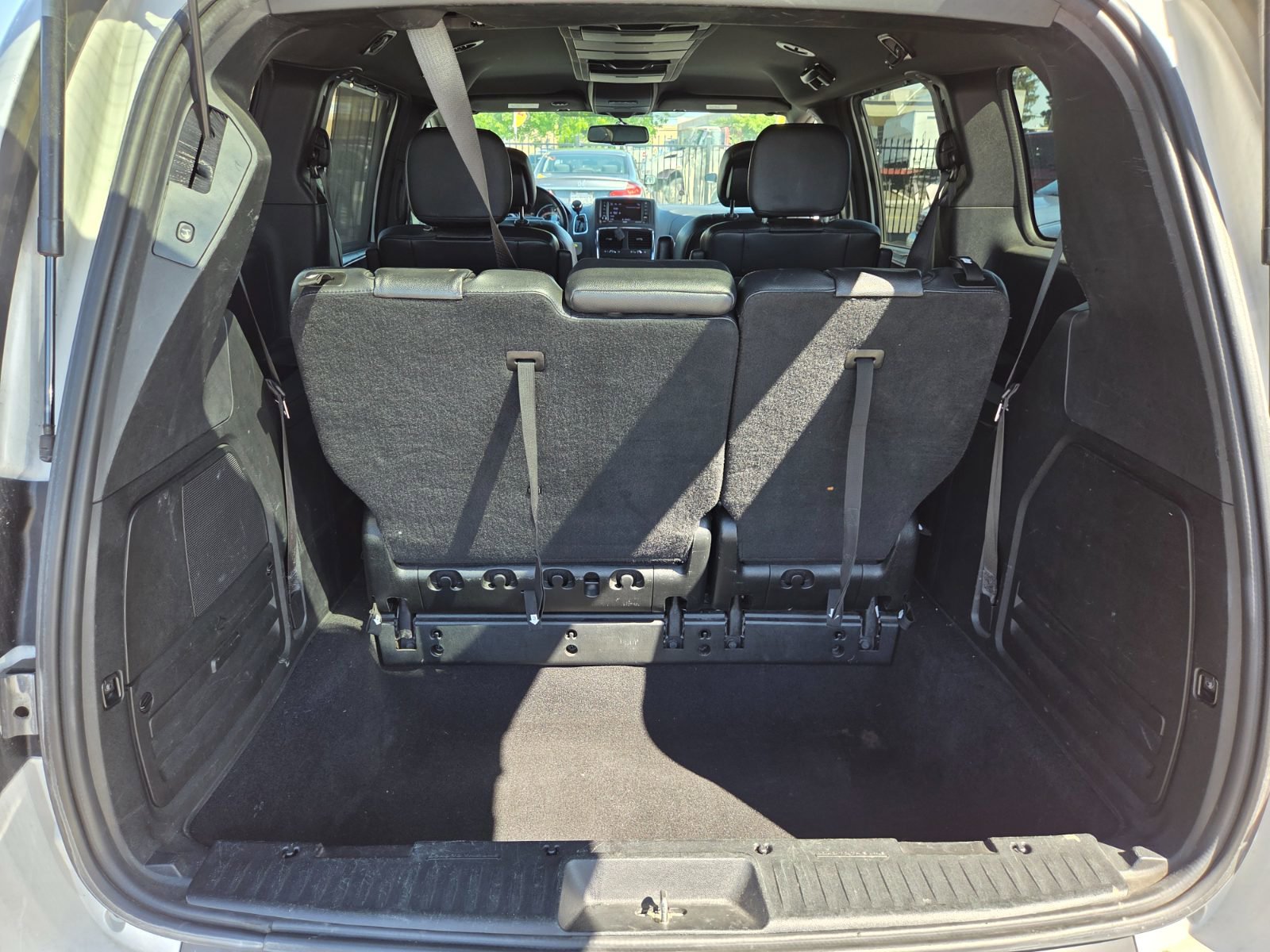 Used 2018 Dodge Grand Caravan GT FWD image 11