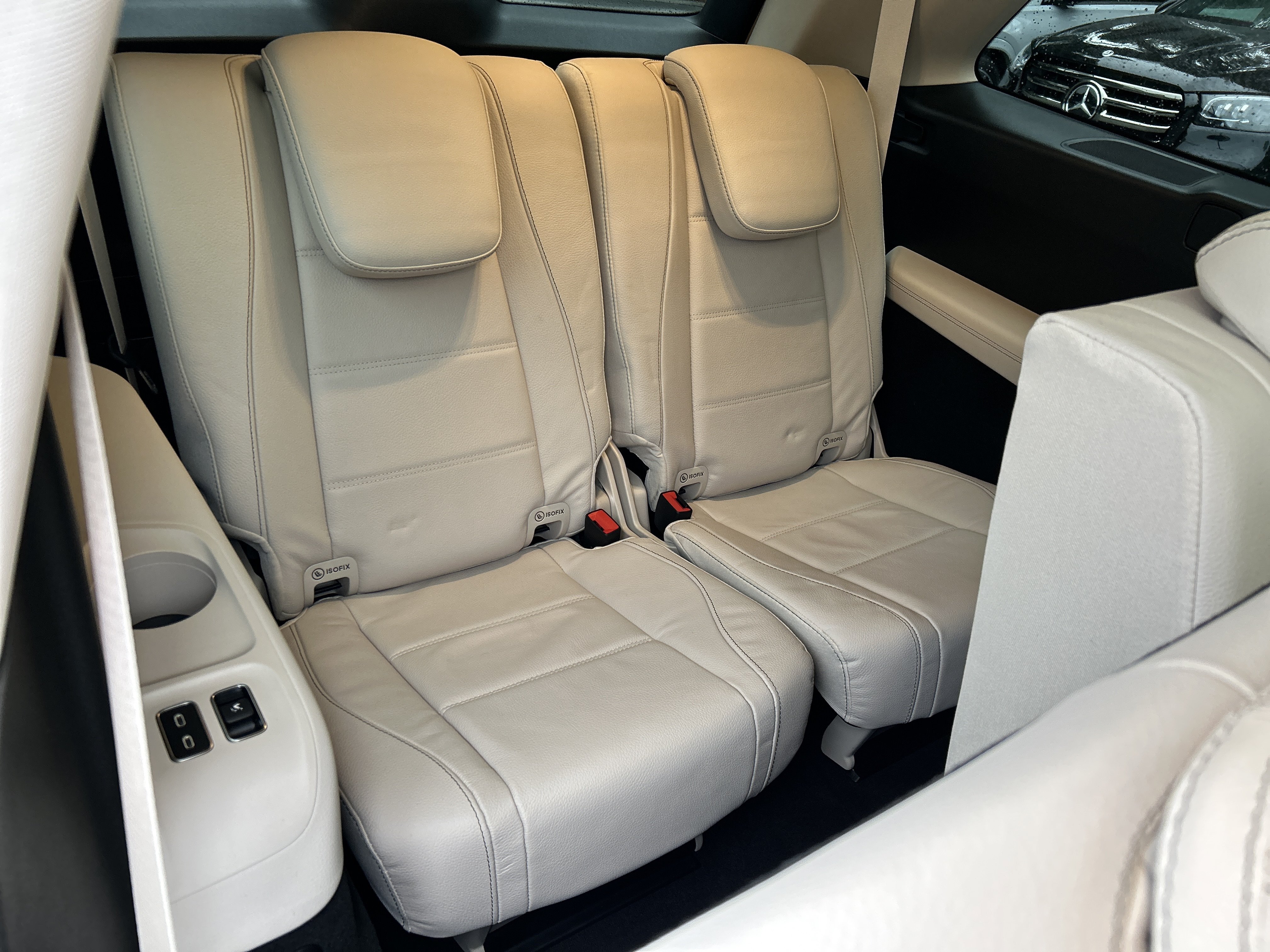 Certified 2025 Mercedes-Benz GLS 580 4MATIC image 46