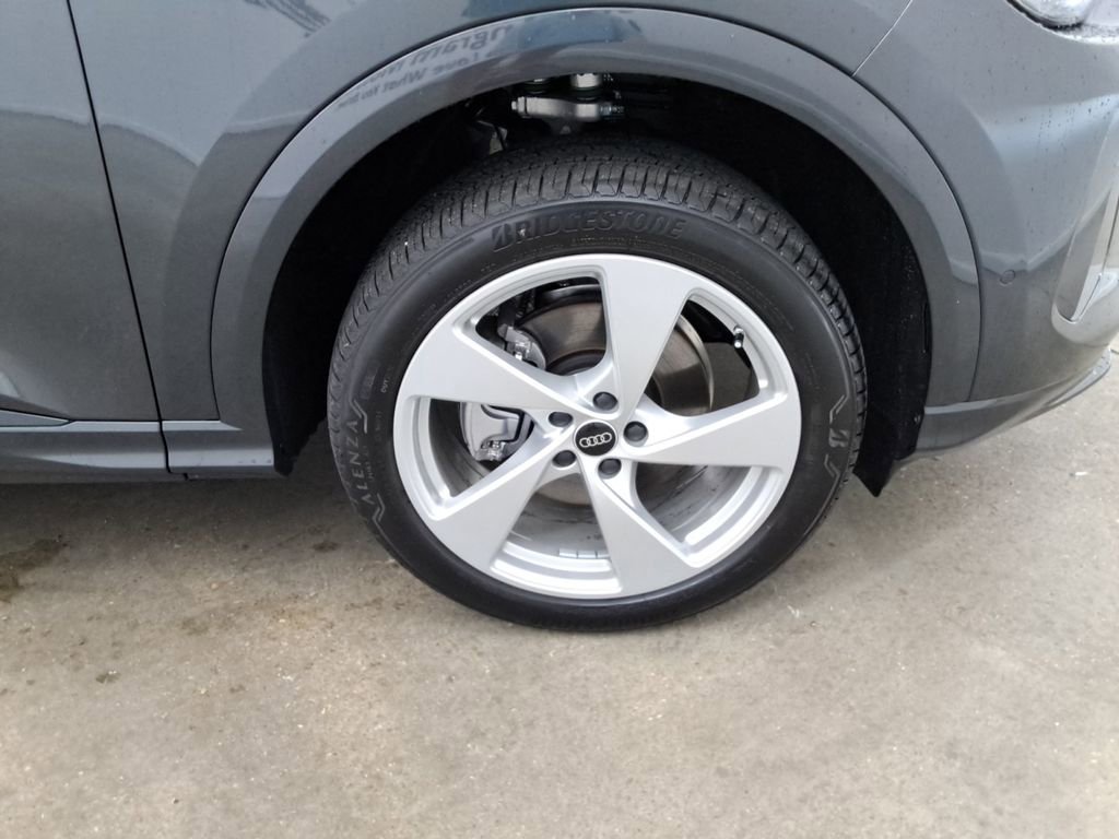 New 2025 Audi Q5 Premium Plus image 25