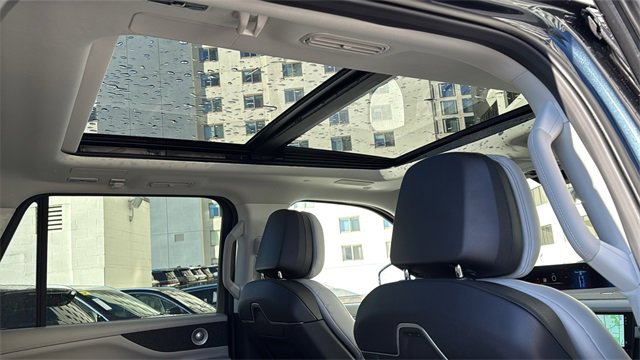 New 2026 Lincoln Navigator L Reserve image 5