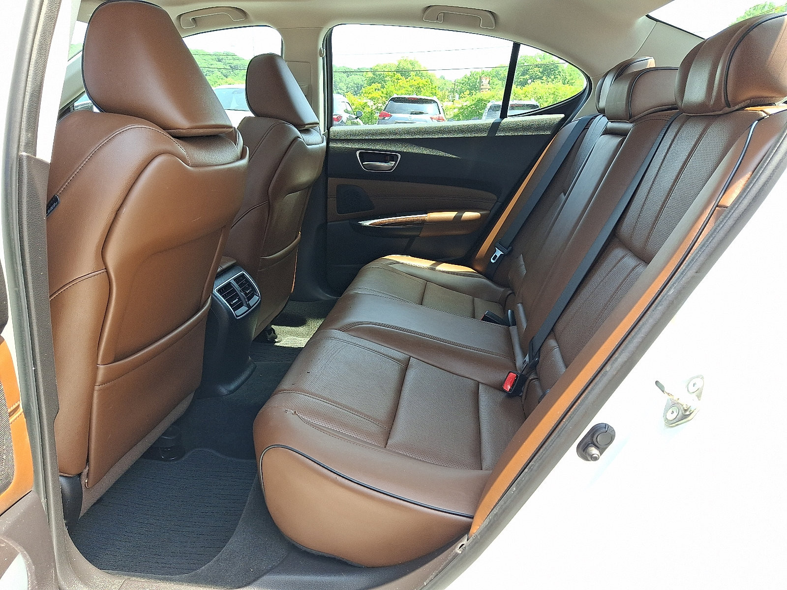 Used 2018 Acura TLX w/ Technology Package AWD/4WD image 11