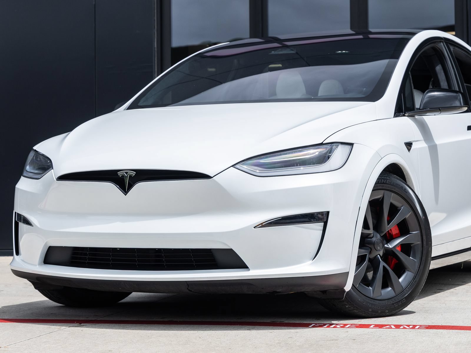 Used 2023 Tesla Model X Plaid AWD/4WD image 3