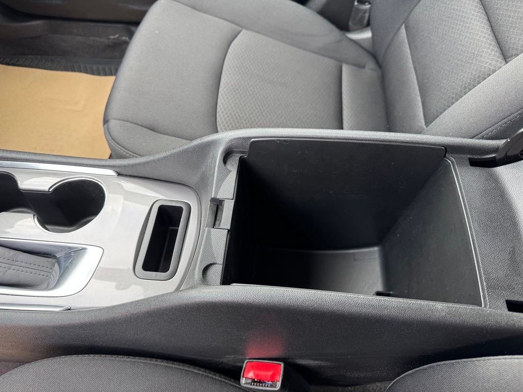 Used 2020 Chevrolet Malibu LT FWD image 17