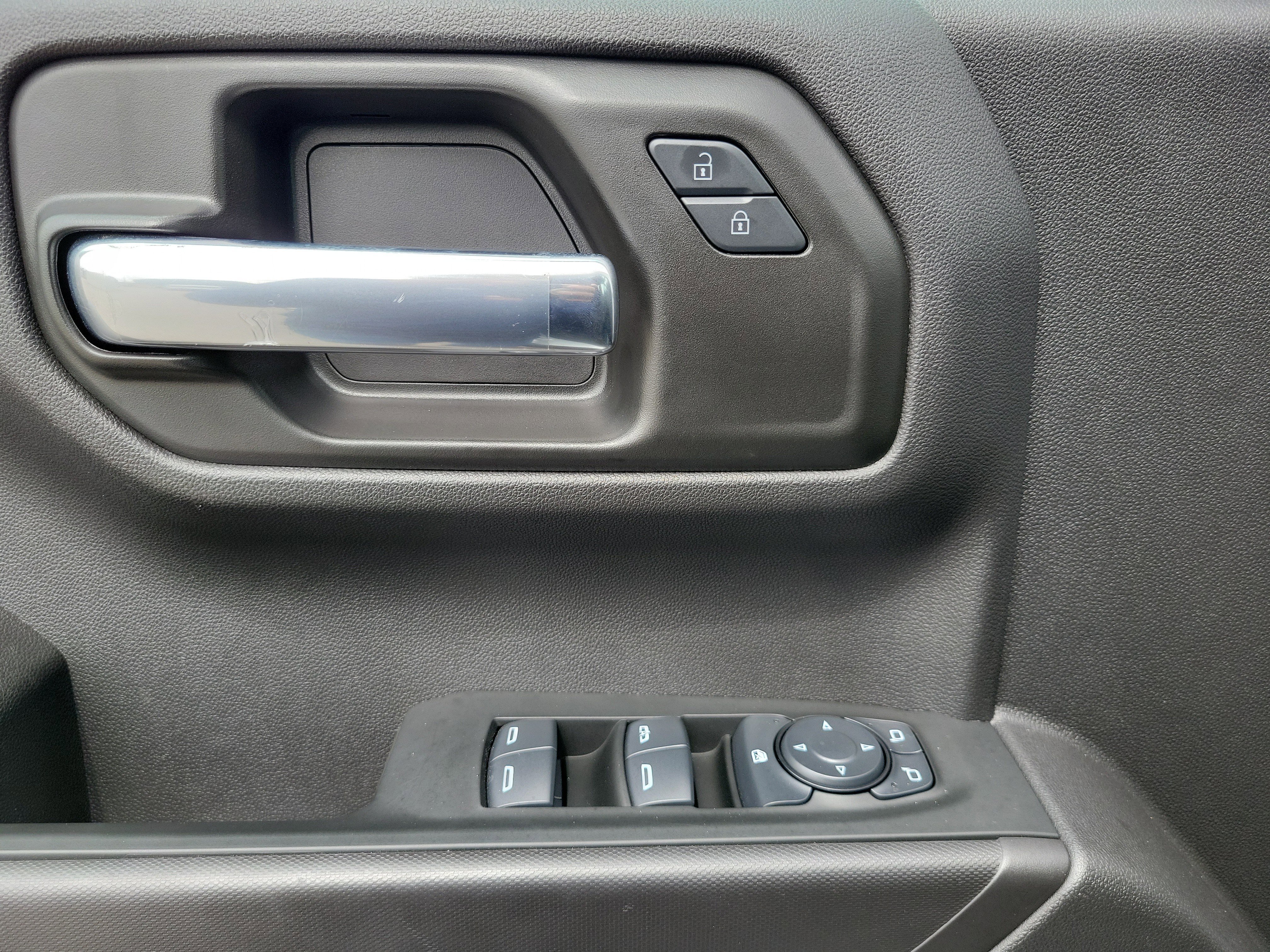 Used 2024 Chevrolet Silverado 1500 Custom RWD image 24