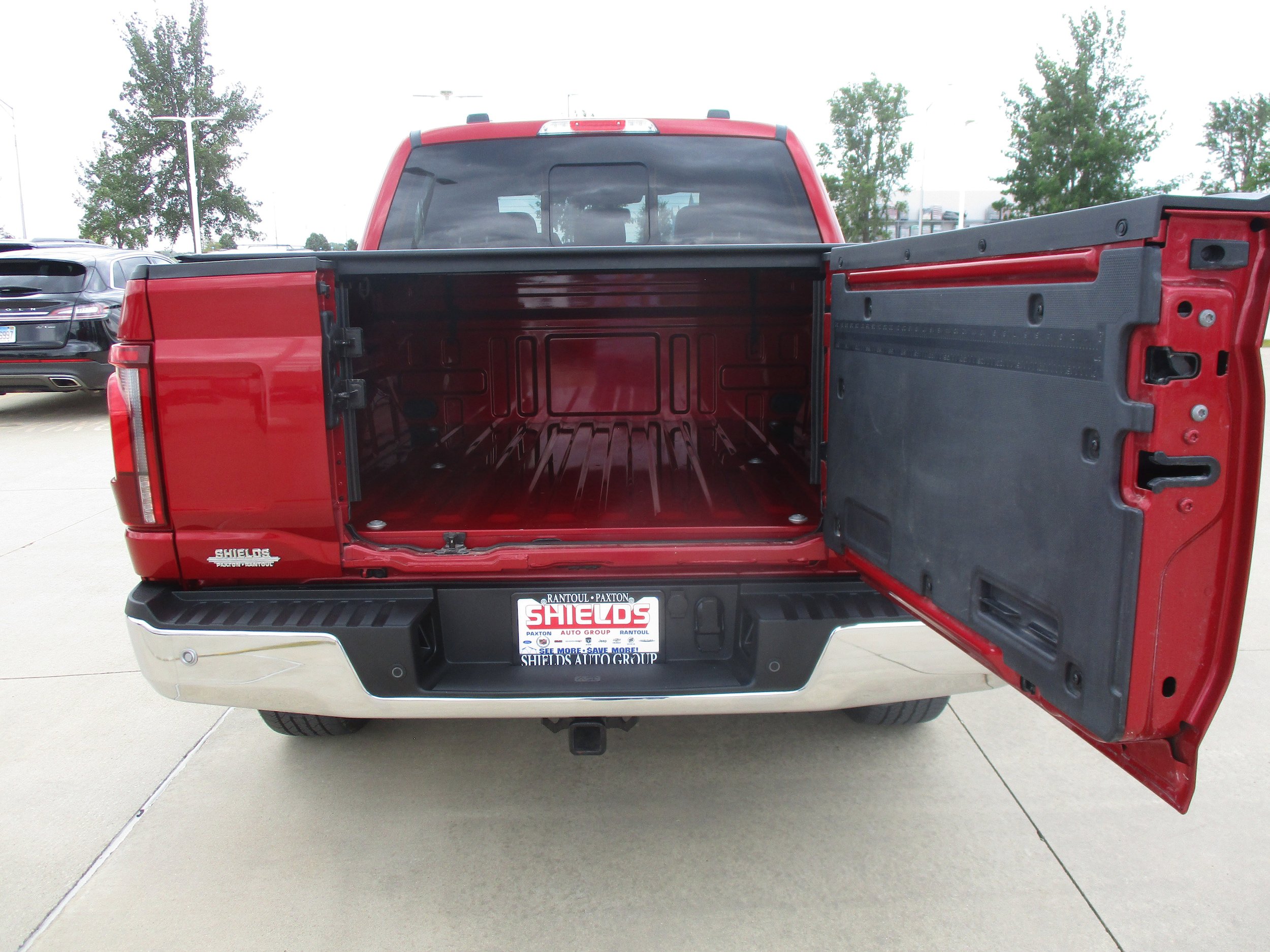 Used 2024 Ford F150 Lariat w/ Bed Utility Package AWD/4WD image 7