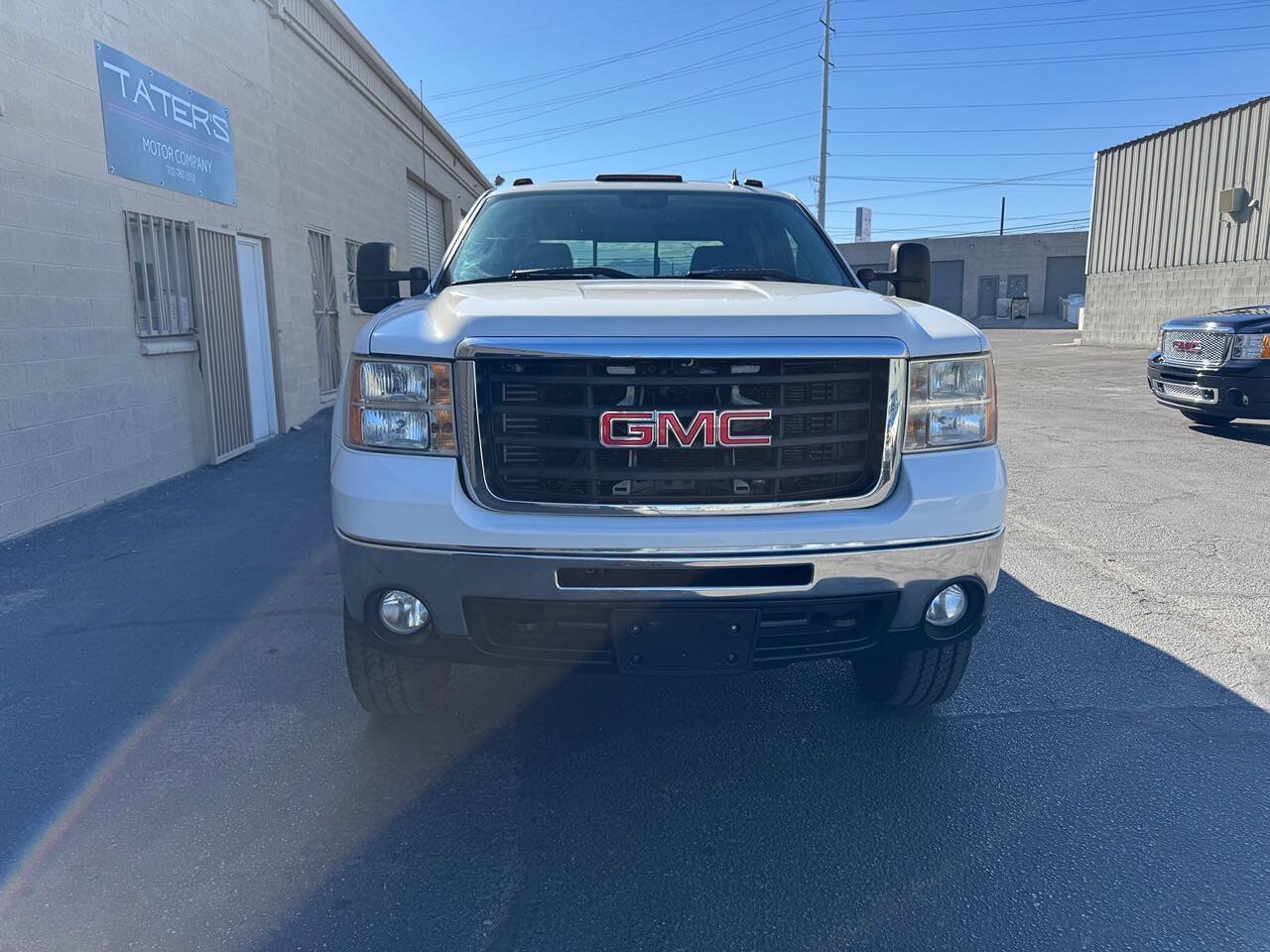 Used 2007 GMC Sierra 3500 SLT w/ Entertainment Package AWD/4WD image 12
