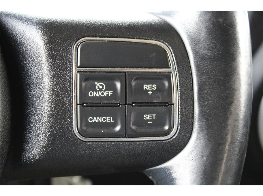 Used 2015 Jeep Wrangler Unlimited Sahara w/ Connectivity Group image 17