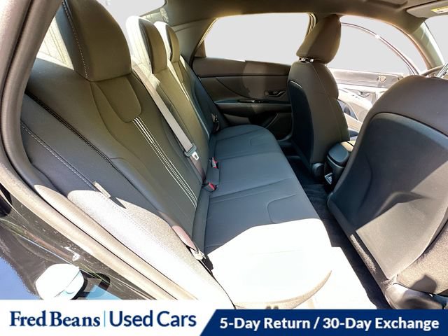 Used 2026 Hyundai Elantra SEL FWD image 31