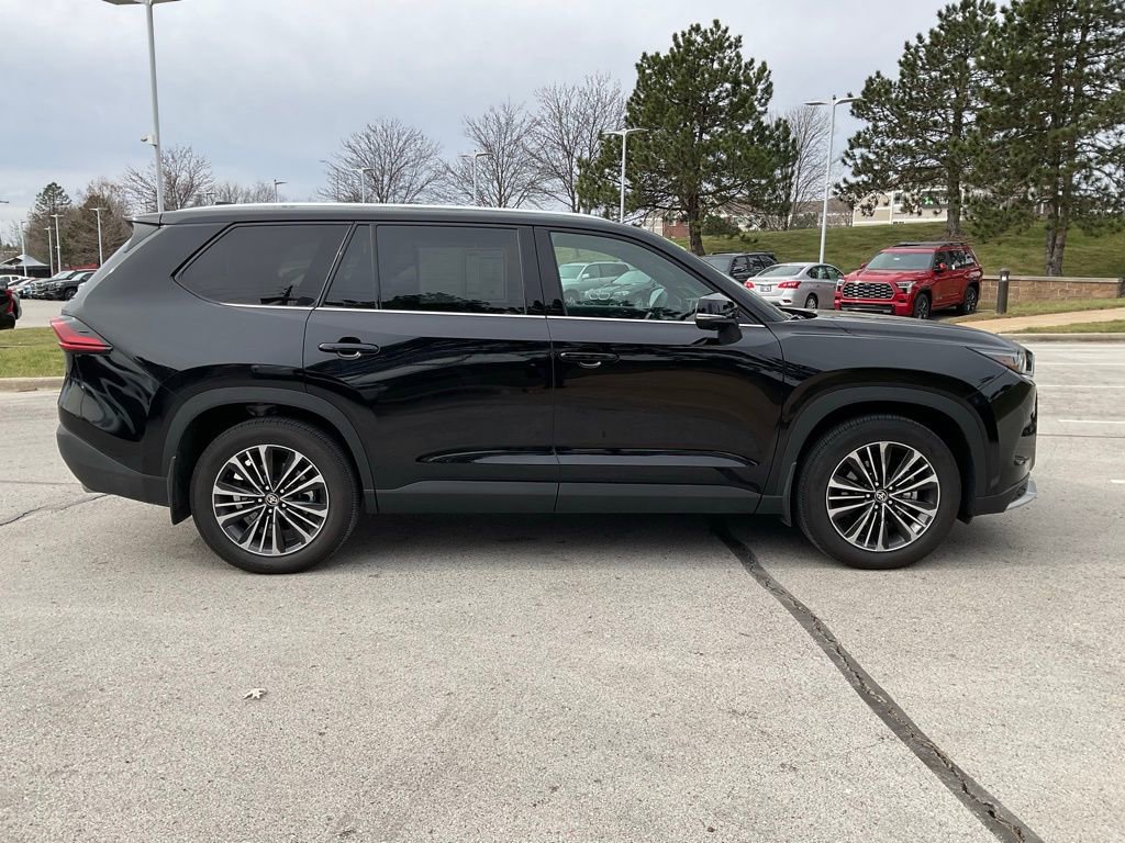 Certified 2025 Toyota Grand Highlander AWD Hybrid image 6