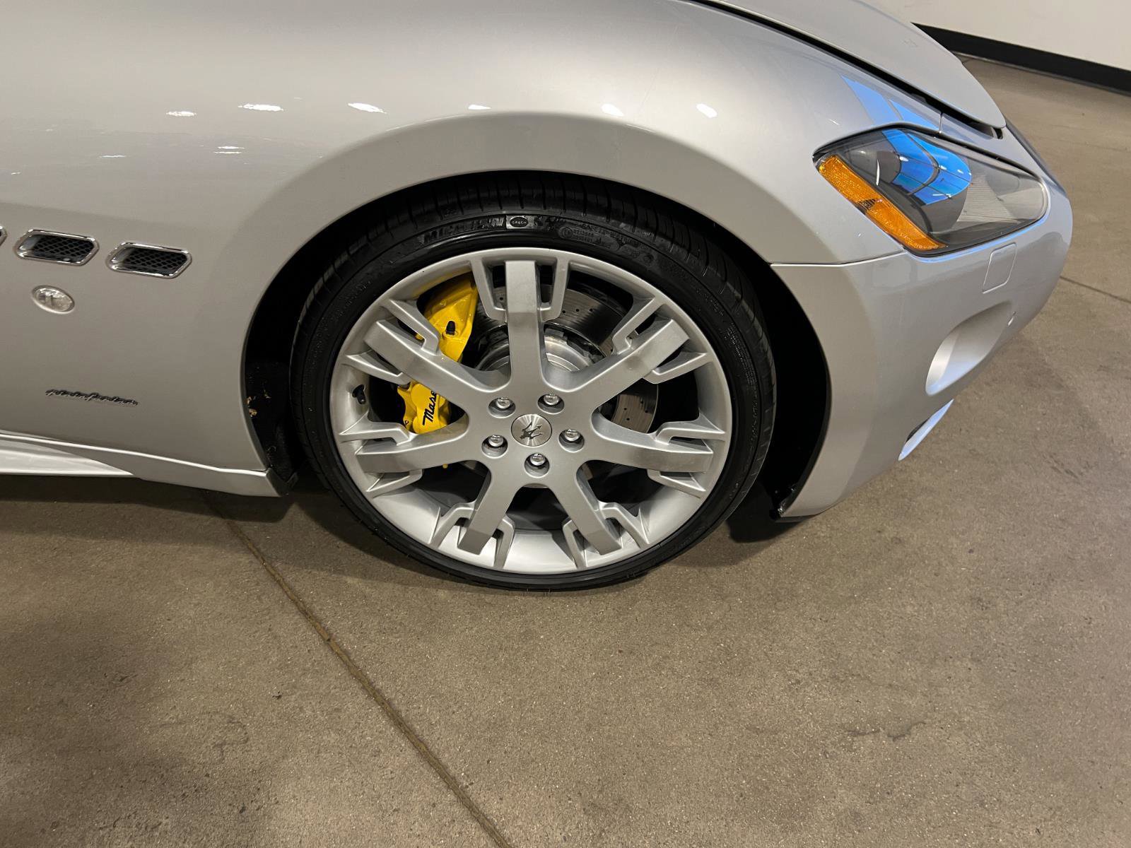 Used 2010 Maserati GranTurismo S image 32