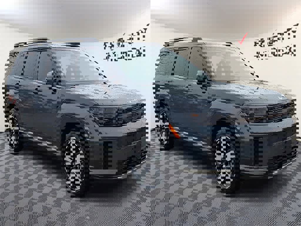 Used 2025 Hyundai Santa Fe Limited image 3