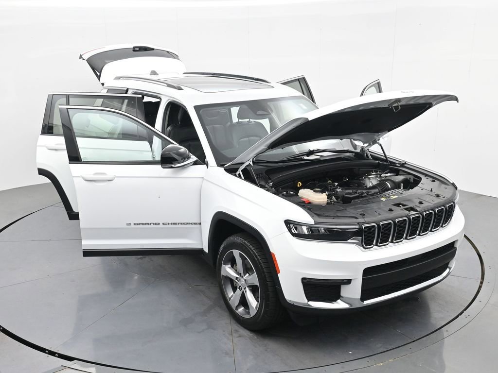 Used 2022 Jeep Grand Cherokee L Limited AWD/4WD image 38