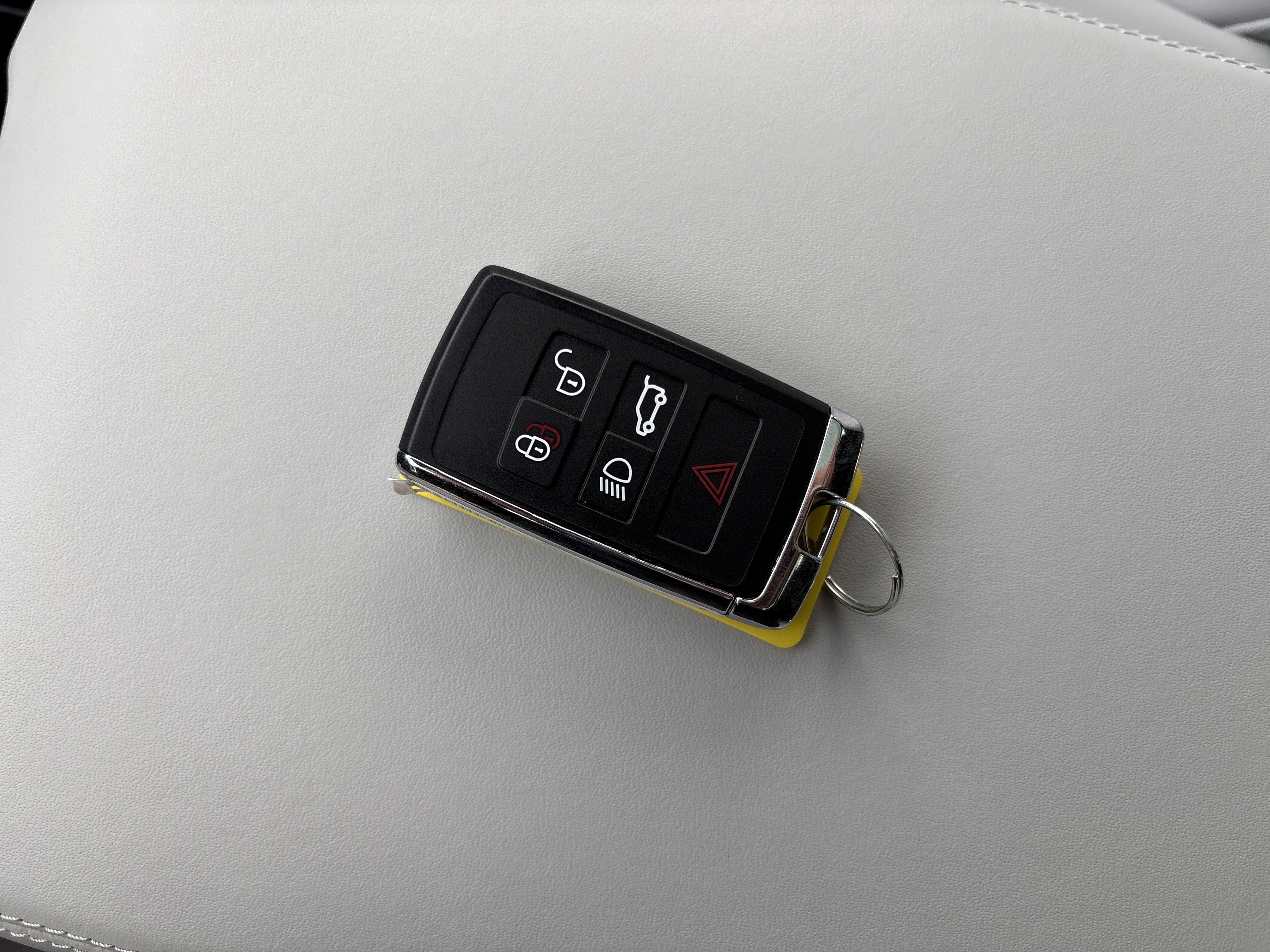 Used 2024 Land Rover Range Rover Sport SE image 30