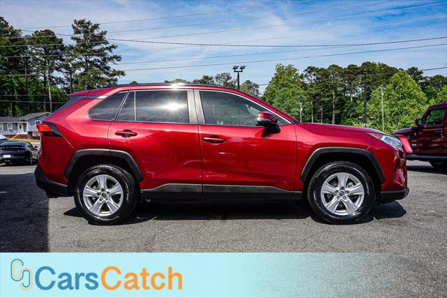 Used 2019 Toyota RAV4 XLE w/ Convenience Package FWD image 9