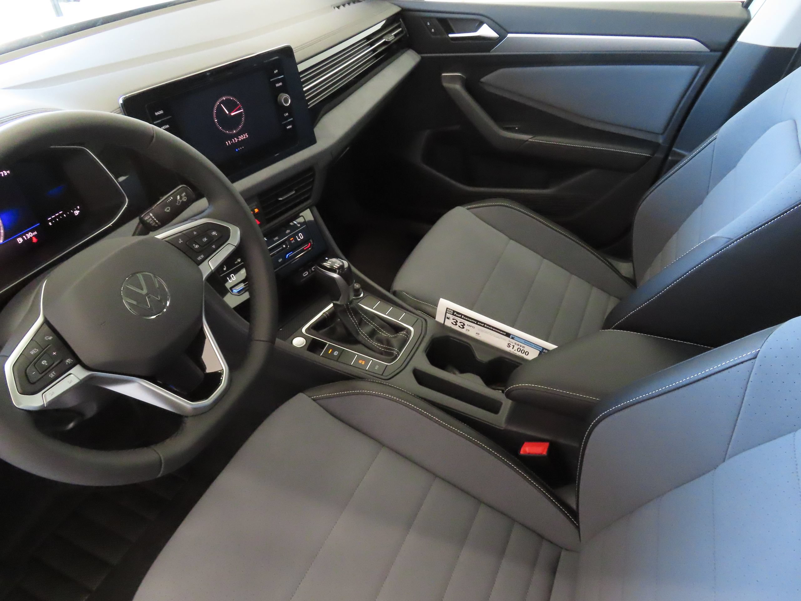 New 2026 Volkswagen Jetta SE FWD image 21