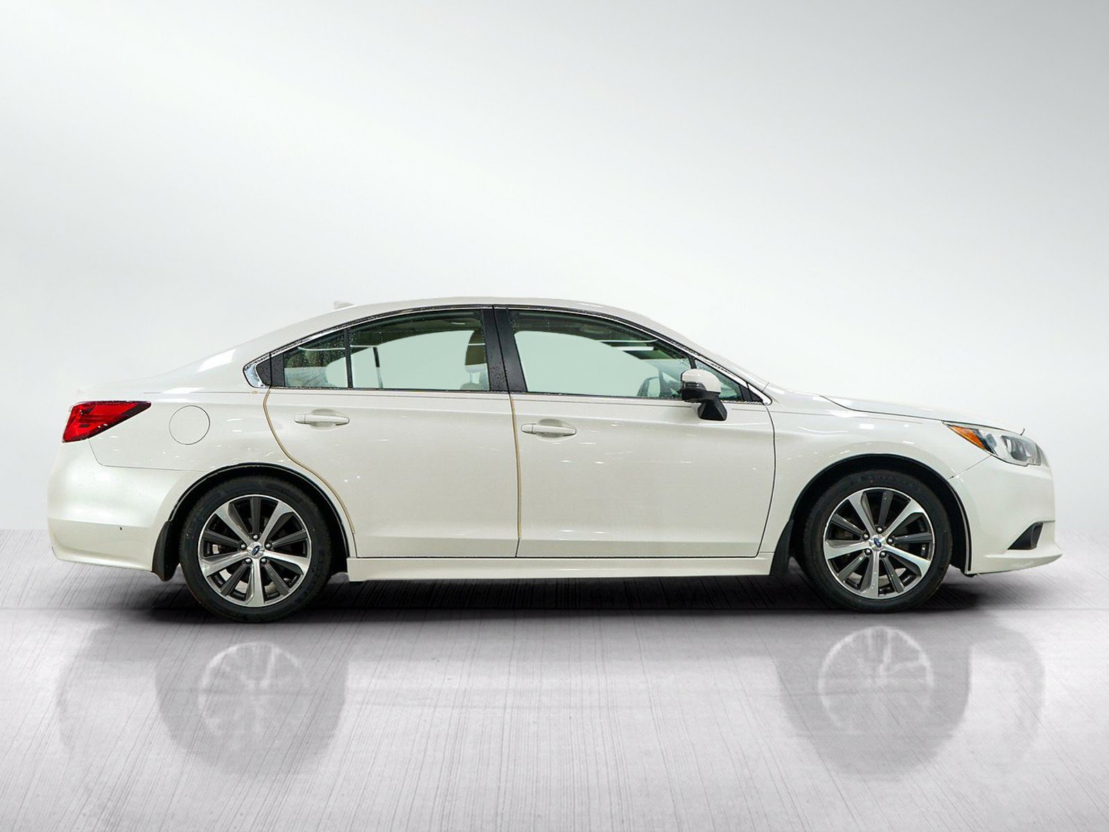 Used 2016 Subaru Legacy 3.6R Limited AWD/4WD image 6