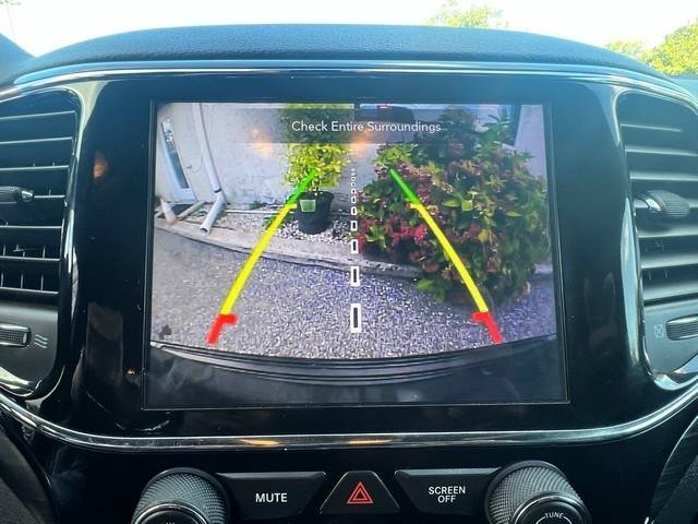 Used 2020 Jeep Grand Cherokee Altitude AWD/4WD image 14