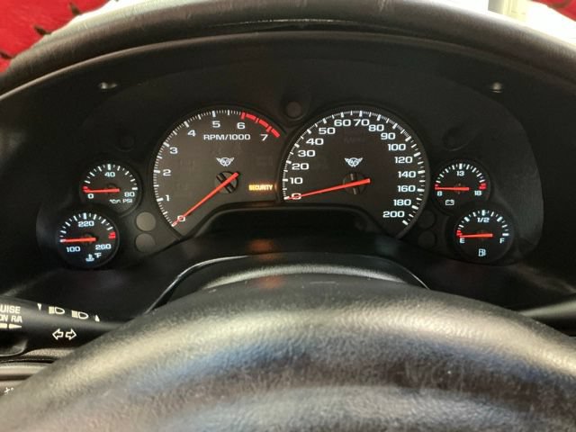 Used 2001 Chevrolet Corvette Convertible w/ Preferred Equipment Group2 RWD image 27