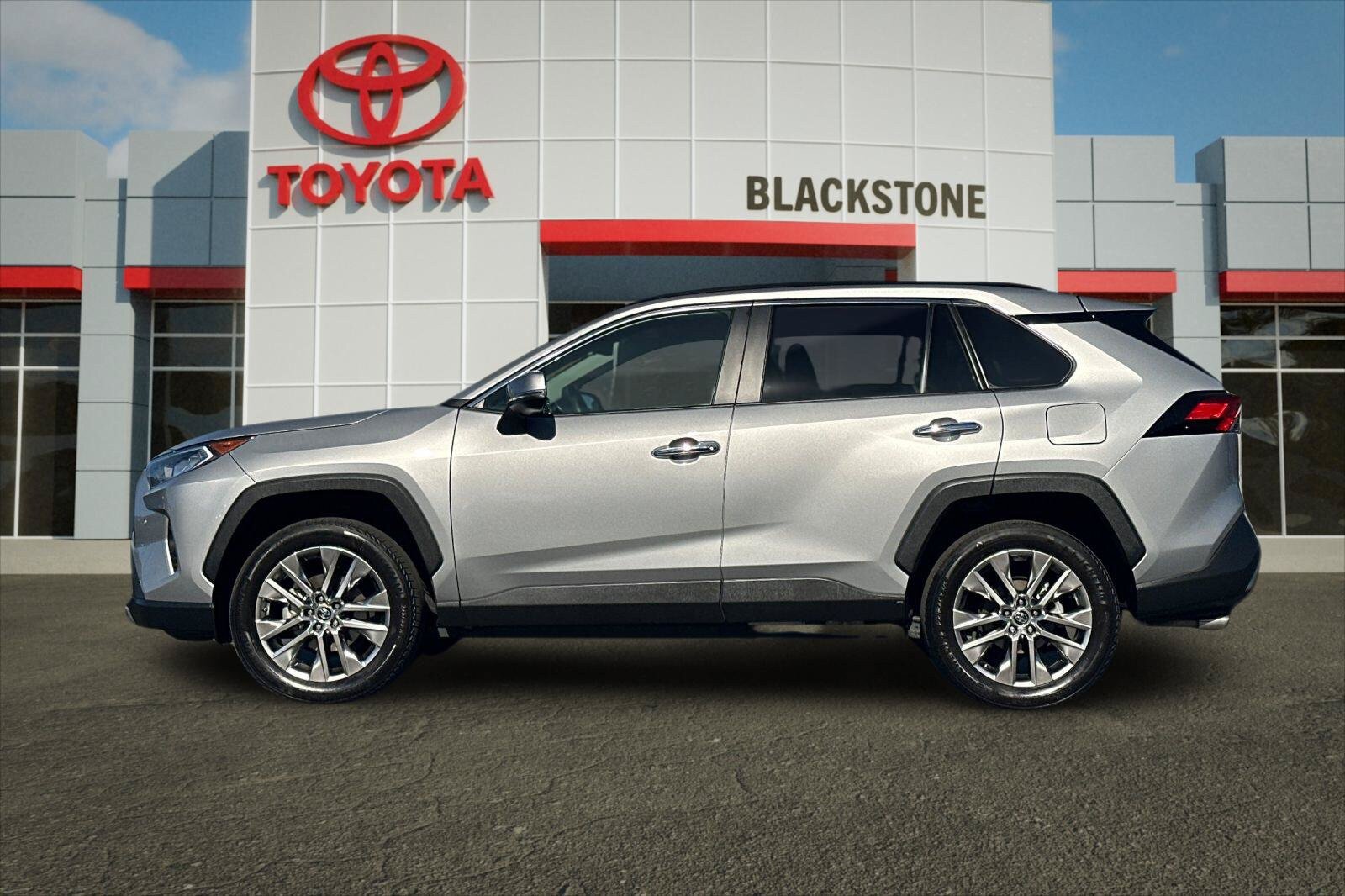 Certified 2019 Toyota RAV4 Limited AWD/4WD image 6
