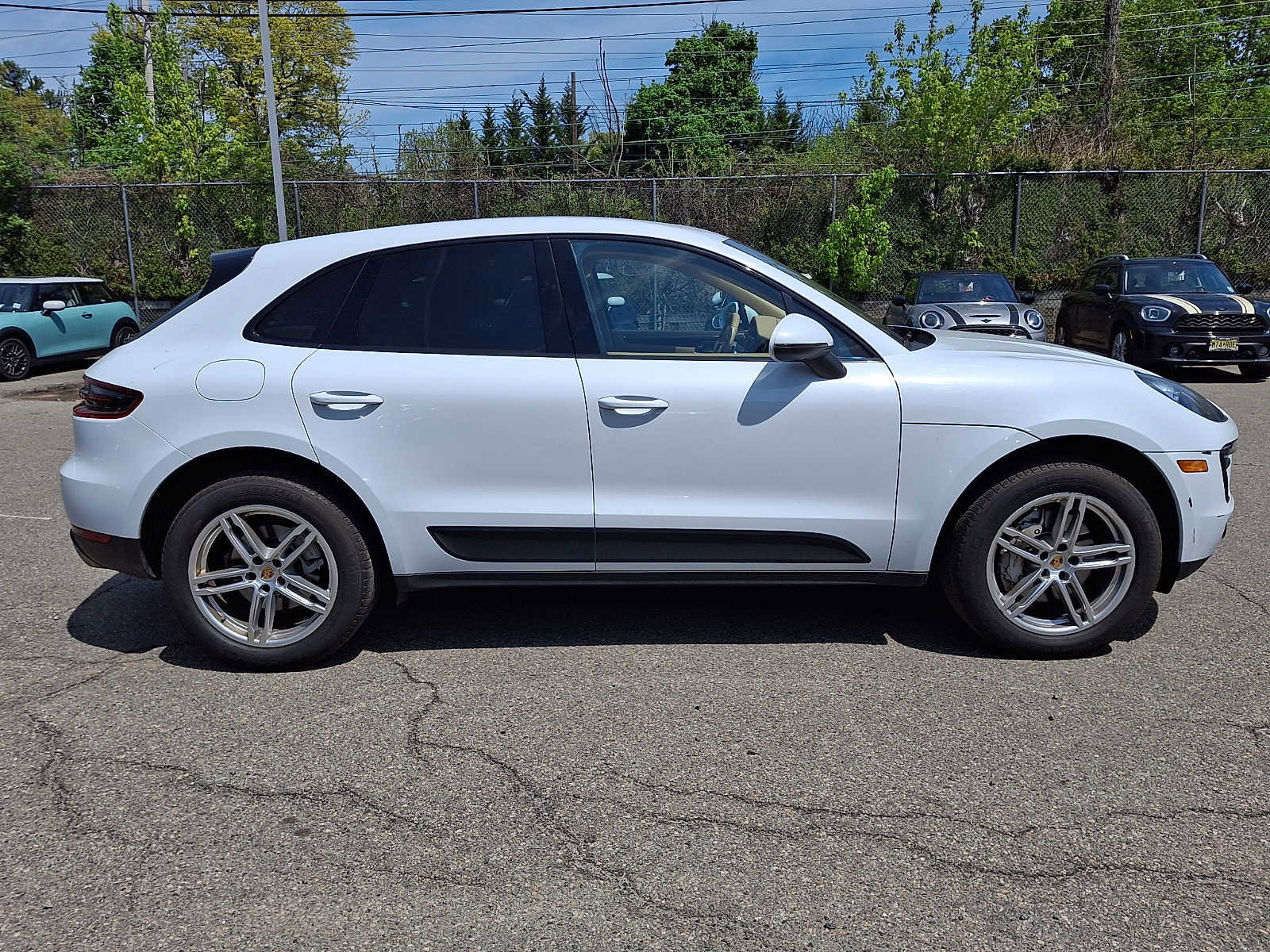 Used 2016 Porsche Macan S AWD/4WD image 7