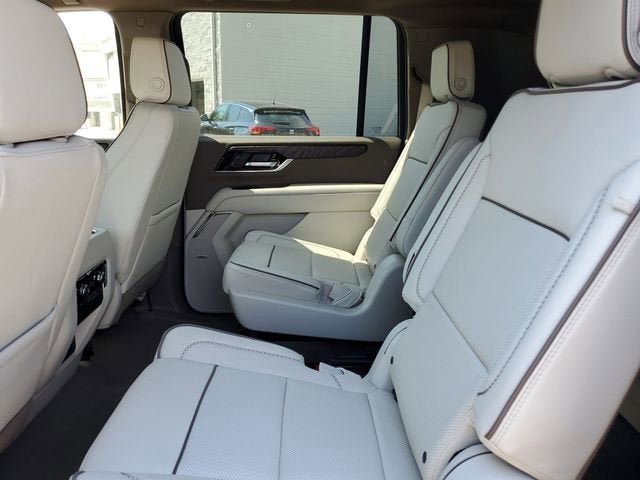 New 2026 GMC Yukon XL Denali w/ Sun & Power Step Package RWD image 11