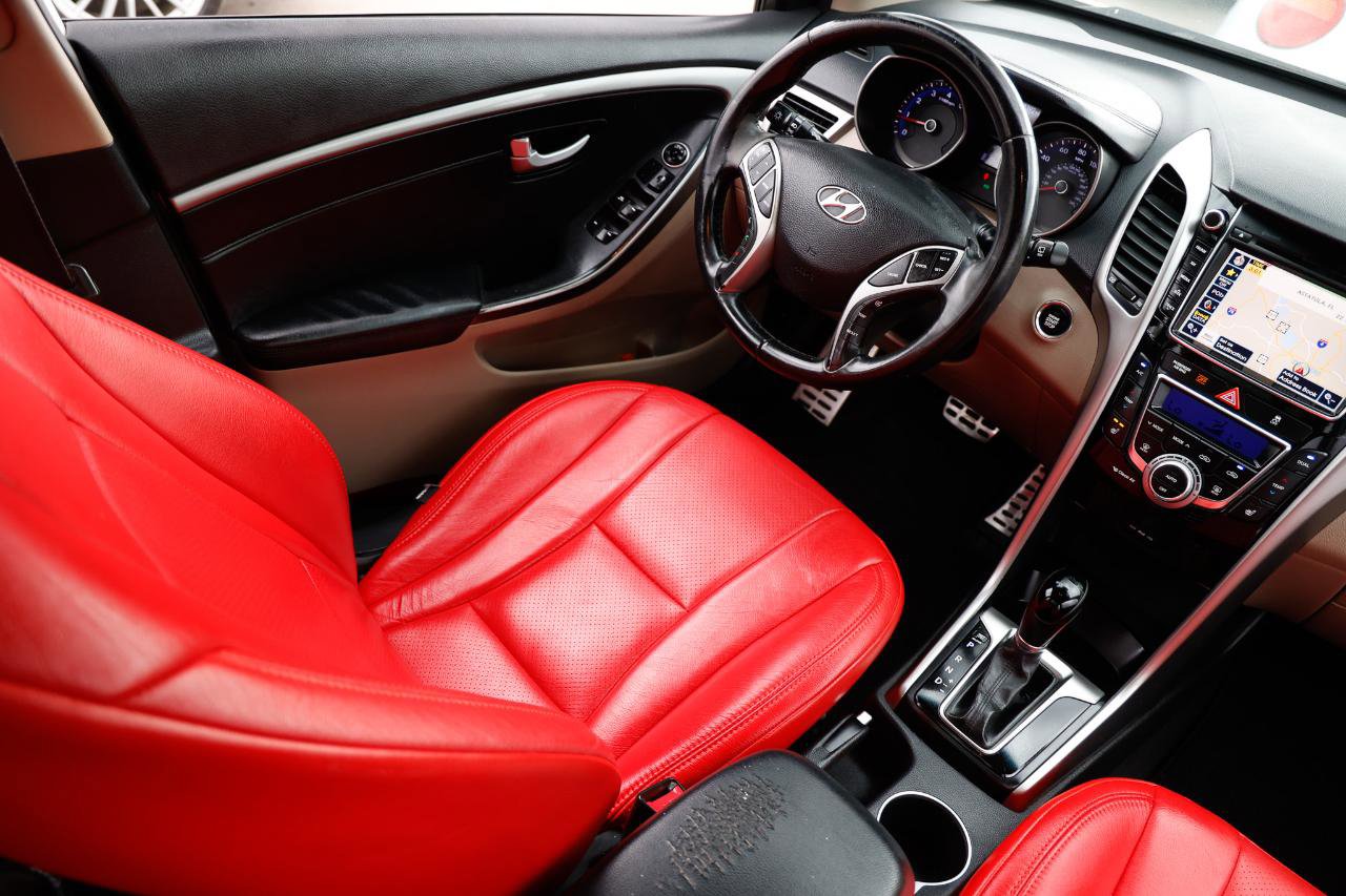 Used 2013 Hyundai Elantra GT w/ Style Pkg image 20