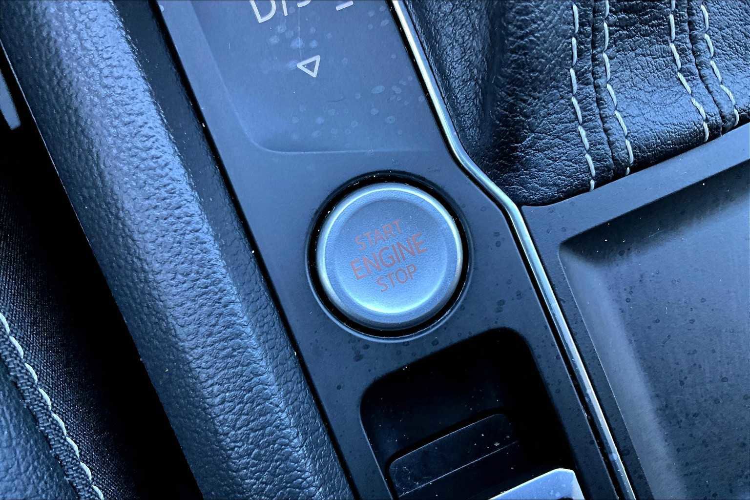 Used 2021 Volkswagen Atlas SE w/ Panoramic Sunroof Package image 34