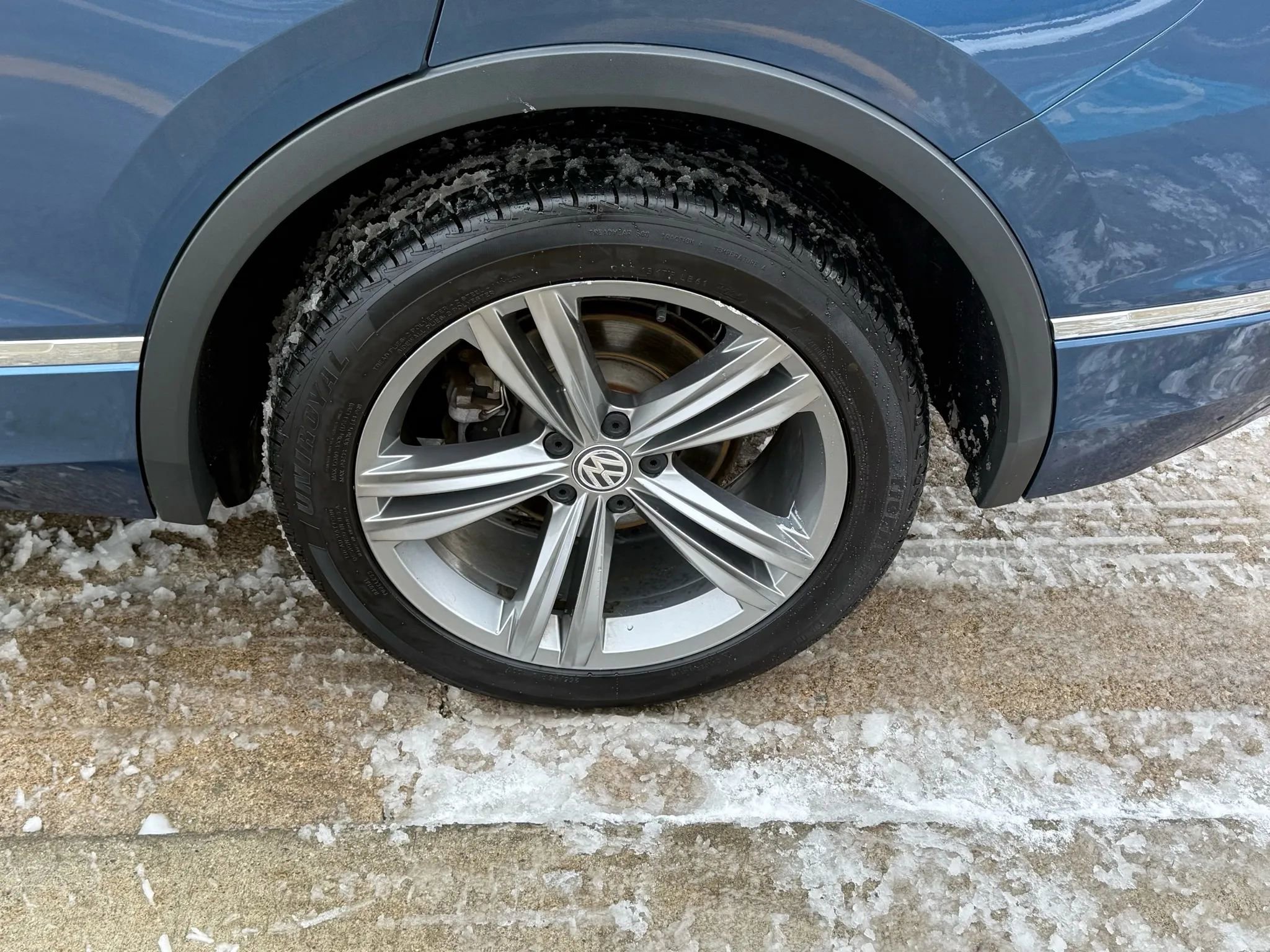 Used 2019 Volkswagen Tiguan SEL R-Line image 52