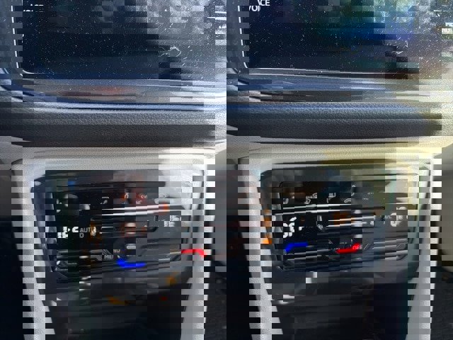 Certified 2023 Volkswagen Tiguan SE R-Line image 24