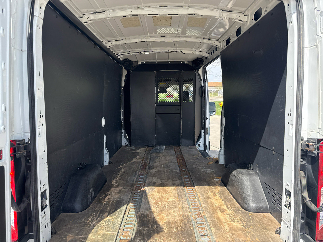 Used 2018 Ford Transit 250 148 Medium Roof w/ Interior Upgrade Package image 34